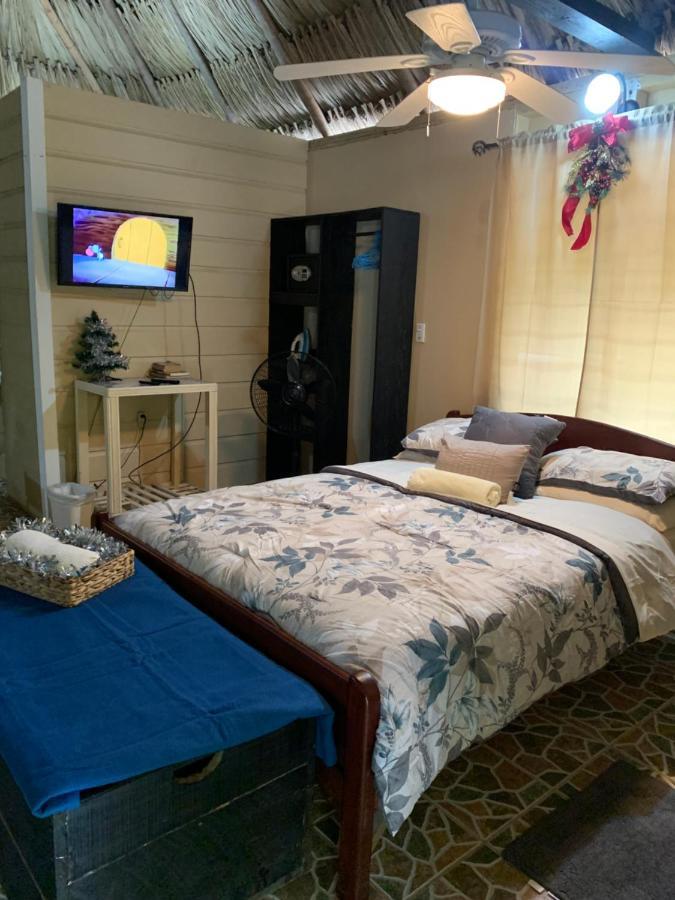 Вилла Heavens Gate Beach Bungalows Placencia Экстерьер фото